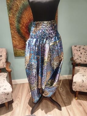 Iridescent Peacock-Print Harem Pants - Blue Multi